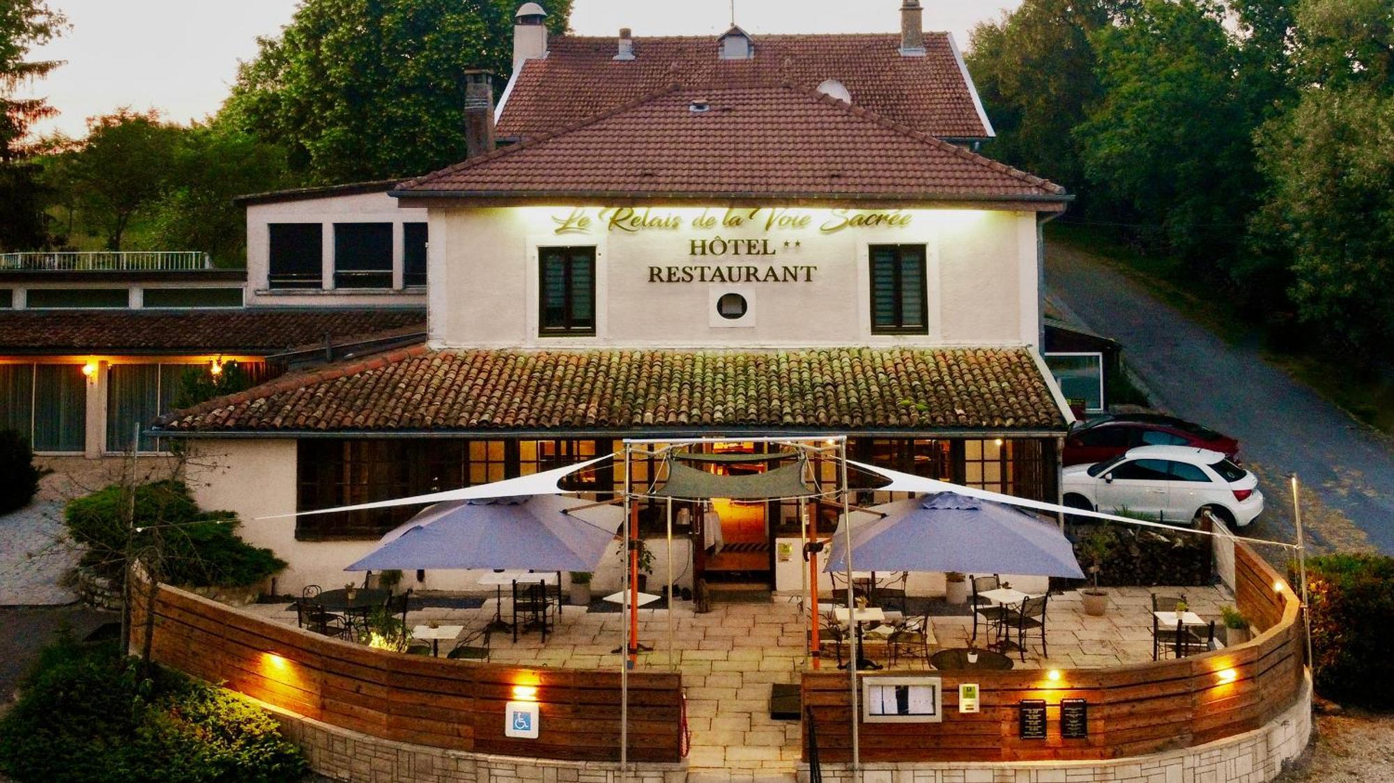 Hotel Relais de la Voie Sacrée Issoncourt Esterno foto