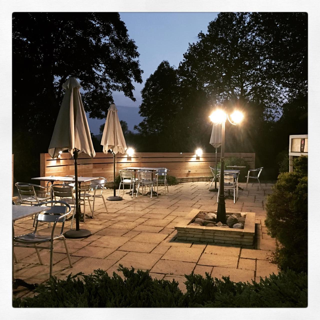 Hotel Relais de la Voie Sacrée Issoncourt Esterno foto